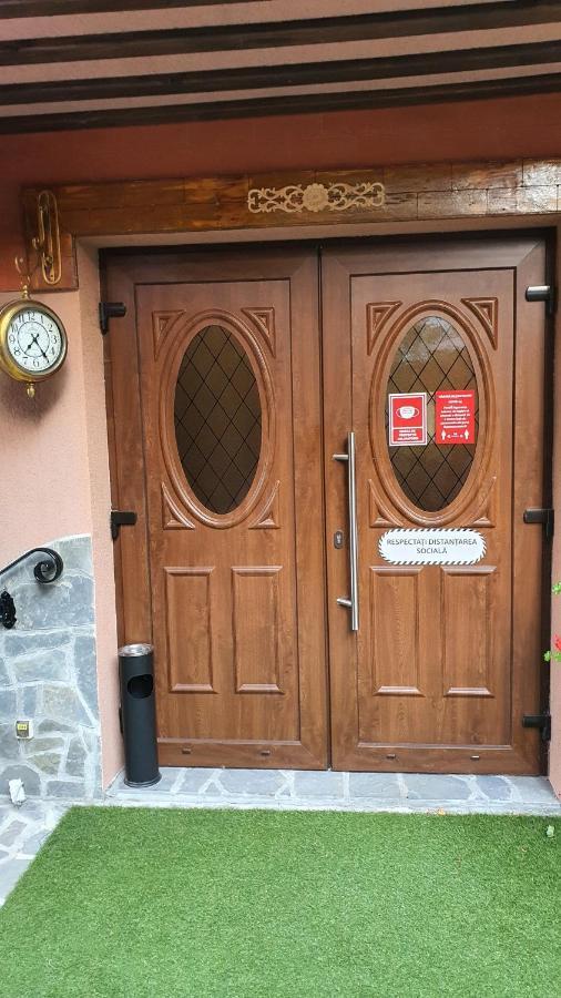 Pensiunea Luna Buşteni Exterior foto